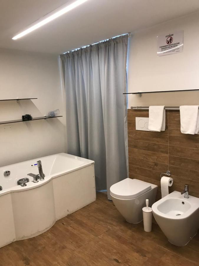 L'Alloggio Del Capitano Viareggio Ngoại thất bức ảnh